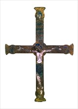 Croix d'autel romaine décorée d'émail