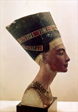 Buste grandeur nature de Néfertiti