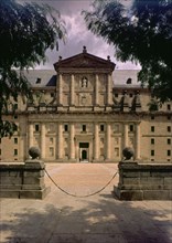 West facade of San Lorenzo del Escorial monastery