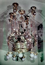 HOMAR GASPAR 1870/53
LAMPARA CIRCULAR CON BAJORELIEVES
BARCELONA, MUSEO DE ARTE