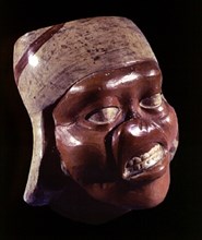 Ceramic head from Peru