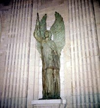 DETALLE DE ANGEL
CUELGAMUROS, VALLE DE LOS CAIDOS
MADRID