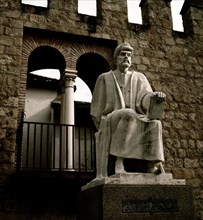 Monument érigé en l'honneur d'Averroès à Cordoue
