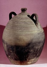 BOTIJA O CANTARO EN CERAMICA NEGRA SIN VIDRIAR - PROCEDE DE QUART (GERONA)
MADRID, MUSEO PUEBLO