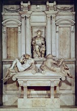 MIGUEL ANGEL 1475-1564
SACRISTIA-SEPULCRO-ESTATUA SEDENTE DE GIULIANO MEDICIS-DUQUE DE