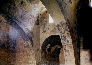 GRAN SALON HACIA EL LADO OCCIDENTAL DEL TESTERO Y LA SALA DEL TRONO - S VIII - OMEYA
QUSEIR AMRA,