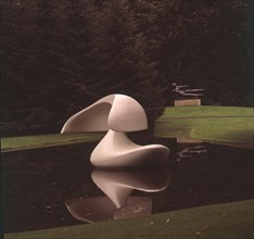 PAN M
ESCULTURA FLOTANTE EN POLIESTER
OTTERLO, FUND KROLLER-MULLER
HOLANDA