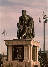 MONUMENTO A MANUEL AGUSTIN HEREDIA
MALAGA, EXTERIOR
MALAGA