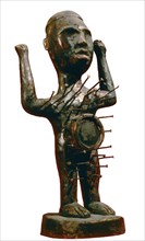 *FETICHE DE AGUJAS-ARTE AFRICANO-CONGO-ESTILO NKISI
VATICANO, MUSEO ETNOGRAFICO
VATICANO