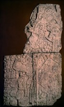 Stèle maya de la région de Usumacinta comportant des inscriptions