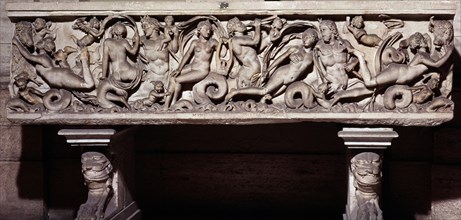 *CORTE DEL OCTOGONO (SARCOFAGO DEL TRITON Y NEREIDA)
VATICANO, MUSEO
VATICANO