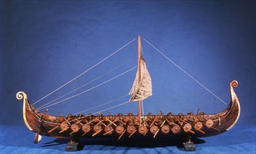 Model of a drakkar