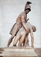 Statue of Menelas holding Patroclus