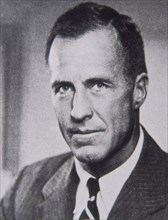 ED TOLAND-TESORERO DE LA UNITED FRUIT-DIMITE EN 1968 Y SE SUICIDO