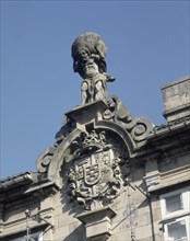 EXTERIOR-FACHADA PRINCIPAL-DET ESCUDO Y ATLANTE
SANTIAGO DE COMPOSTELA, PALACIO DE