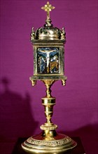 RELICARIO CON ESMALTE DE LIMOGES S XIV
TOLEDO, CONVENTO DE SAN CLEMENTE-MUSEO
TOLEDO

This