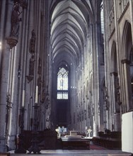 NAVE CENTRAL DESDE EL ABSIDE
COLONIA, CATEDRAL
ALEMANIA

This image is not downloadable.