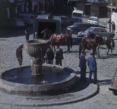 FUENTE EN LA PLAZA DEL PUEBLO
GUADALUPE, EXTERIOR
CACERES