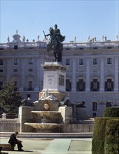 Equestrian statue of Philip IV on the plaza de Oriente