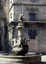 PLAZA DE LAS PLATERIAS-FUENTE
SANTIAGO DE COMPOSTELA, EXTERIOR
CORUÑA