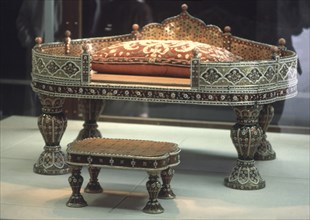 TRONO DEL SULTAN
ESTAMBUL, PALACIO TOPKAPI-MUSEO
TURQUIA

This image is not downloadable.