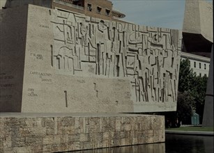 VAQUERO PALACIOS/VAQUERO TURCIOS
MONUMENTO AL DESCUBRIMIENTO DE AMERICA EN LOS JARDINES DEL