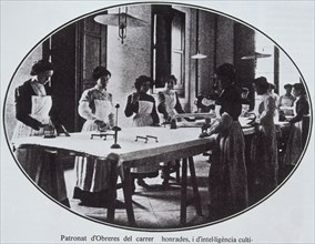 Hª DE CATALUÑA-FOTOGRAFIA DE CUADRO-PATRONATO DE PLANCHADORAS-1910
MADRID, BIBLIOTECA