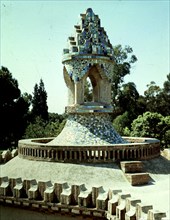 GAUDI ANTONI 1852-1926
EXTERIOR
BARCELONA, FINCA GUELL
BARCELONA