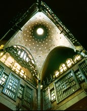 Gaudi, Vestibule du palais Güell