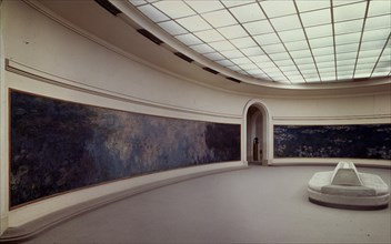 Interior view of a room in the musée de l'Orangerie in Paris: Water lilies by Claude Monet