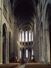 INTERIOR HACIA LA CABECERA
LIMOGES, CATEDRAL
FRANCIA

This image is not downloadable. Contact
