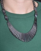 COLLAR DE HEMATITE

This image is not downloadable. Contact us for the high res.