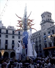 HOGUERA EN LA PLAZA DEL AYUNTAMIENTO
ALICANTE, FIESTAS DE SAN JUAN 84
ALICANTE

This image is