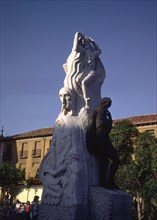 MACHO VICTORIO 1887/1966
MONUMENTO A BERRUGUETE EN LA PLAZA MAYOR
PALENCIA,
