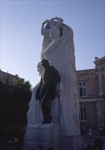 MACHO VICTORIO 1887/1966
MONUMENTO A BERRUGUETE EN LA PLAZA MAYOR
PALENCIA,