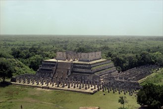 Temple of the Warriors in Chichen Itza