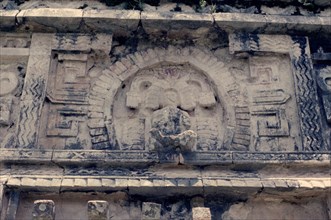 Détail de façade d'un temple à Chichen Itza
