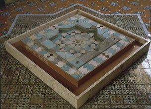 FUENTE VALENCIANA DE ALICATADOS-S XII-XIII
VALENCIA, MUSEO CERAMICA GONZALEZ MARTI
VALENCIA