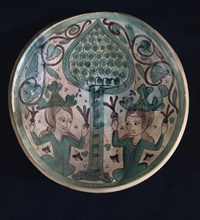 PLATO CERAMICA VERDE DE PATERNA-S XIV-DECORADO CON DAMAS DEBAJO DE UN ARBOL
VALENCIA, MUSEO