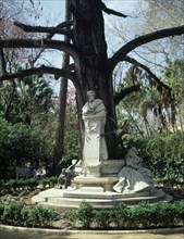 COULLAUT VALERA LORENZO 1876/1932
MONUMENTO A BECQUER
SEVILLA, PARQUE MARIA
