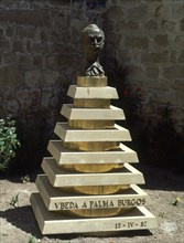 MONUMENTO A PALMA BURGOS
UBEDA, EXTERIOR
JAEN

This image is not downloadable. Contact us for