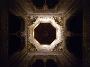 CUPULA CON ARTESONADO
GRANADA, ALHAMBRA-TORRE DE LAS INFANTAS
GRANADA

This image is not