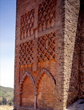 CASTILLO-IGLESIA-DET TORRE CON DECORACION MUDEJAR
ARACENA, EXTERIOR
HUELVA

This image is not