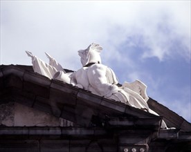 SABATINI FRANCESCO 1722/1797
TROFEOS GUERREROS-PUERTA DE ALCALA-DETALLE-ESCULTURA
MADRID, PUERTA