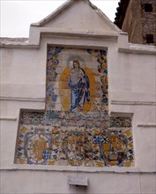 AZULEJOS SOBRE LA PORTADA
MARCHENA, CONVENTO DE LA INMACULADA
SEVILLA