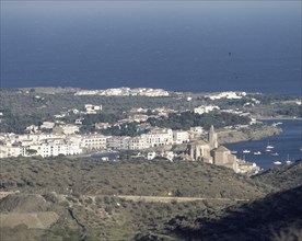 VISTA DEL PUEBLO DESDE LA MONTAÑA
CADAQUES, EXTERIOR
GERONA

This image is not downloadable.