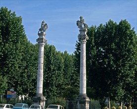 Séville, colonnes d'Hercule