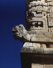 Détail de la façade du Quadrilatère des Nonnes au Mexique