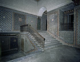 ESCALERA CON ZOCALOS DE AZULEJOS-S XVI-ARQUITECTURA RENACENTISTA-DECORACION MUDEJAR
SEVILLA,