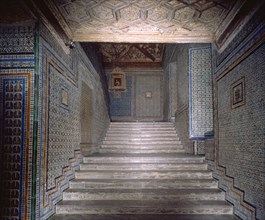 ESCALERA CON ZOCALOS DE AZULEJOS-S XVI-ARQUITECTURA RENACENTISTA-DECORACION MUDEJAR
SEVILLA,